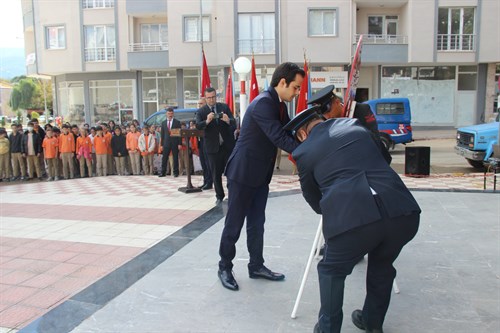 29 Ekim Cumhuriyet Bayramı Çelenk Sunma Töreni Düzenlendi